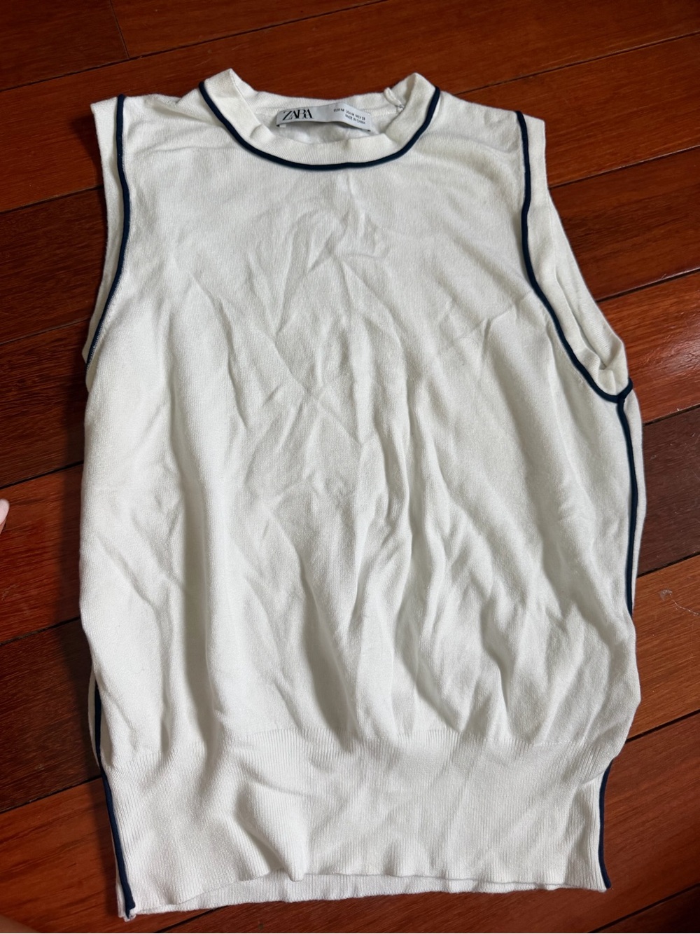 ZARA Cream Sleeveless Knit Tank with Navy Trim
